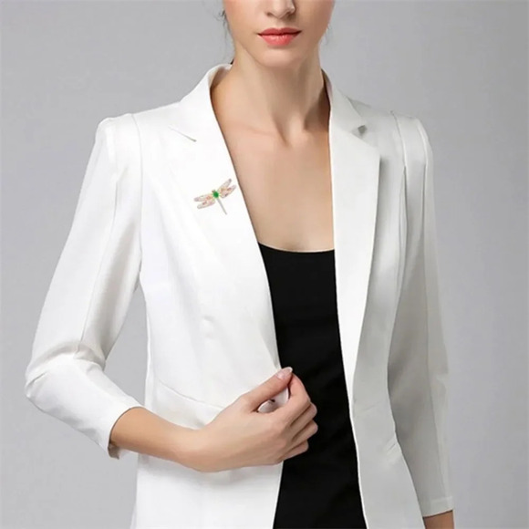 VQ Dragonfly Brooch - Picture 2 of 7